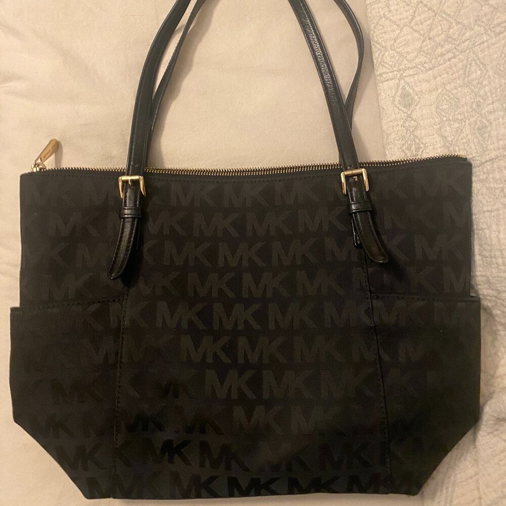 Black Michael Kors Shoulder Bag
